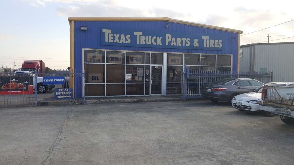 Texas Truck Parts & Tires | 905 W Barbours Cut Blvd, La Porte, TX 77571, USA | Phone: (281) 470-7878