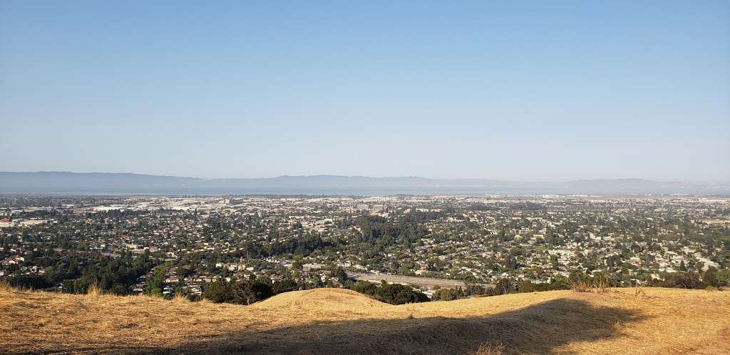 Jeep Trail | Oakland, CA 94605, USA