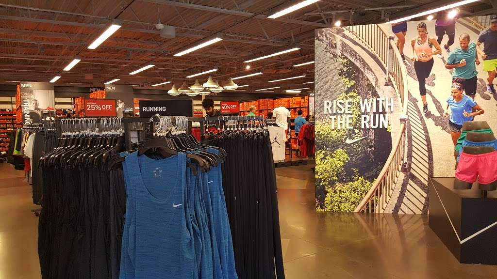 Nike Factory Store | 3202 Livermore Outlets Dr, Livermore, CA 94551, USA | Phone: (925) 454-1272