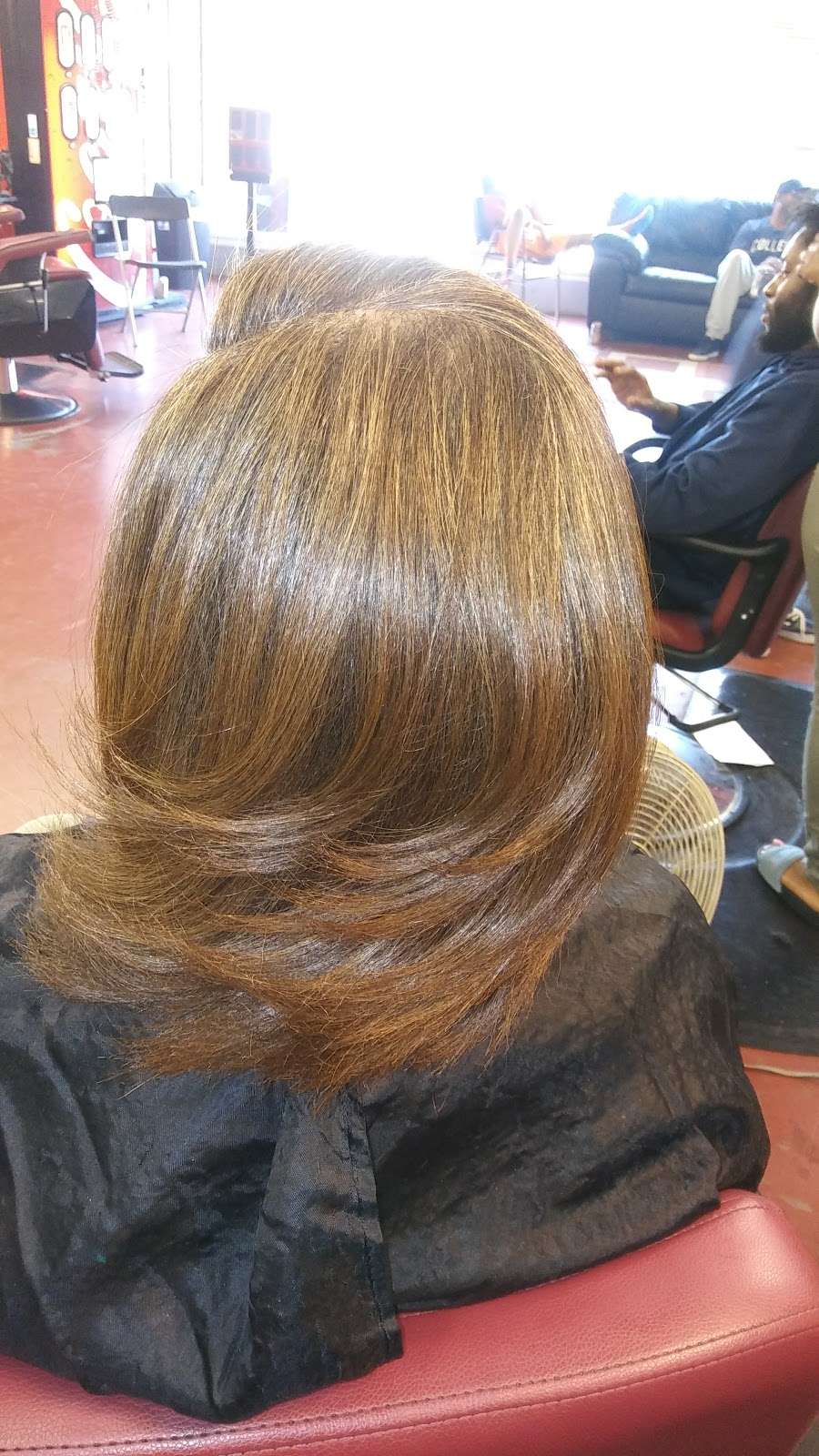 A Clean Edge salon and barber | 10010 E 63rd St, Raytown, MO 64133 | Phone: (816) 737-9531