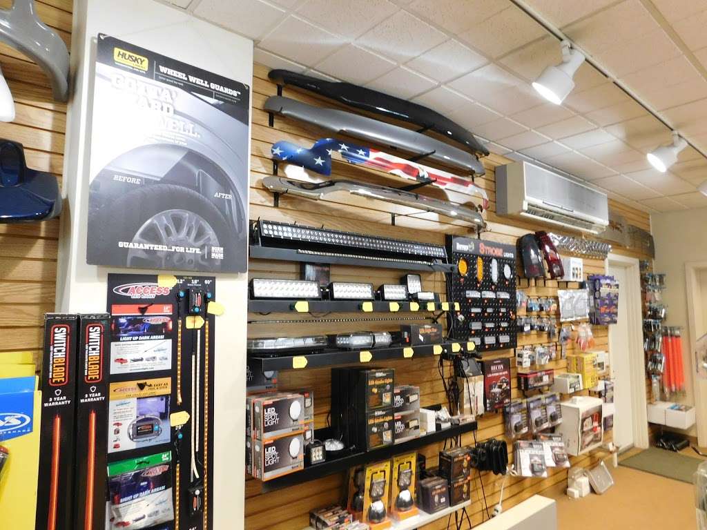 Little Stream Vehicle Accessories | 505 E Main St, New Holland, PA 17557, USA | Phone: (717) 355-0829