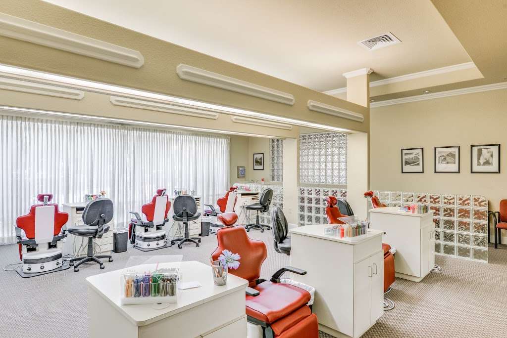 Affordable Dentistry & Orthodontics | 1441 N Cockrell Hill Rd, Dallas, TX 75211, USA | Phone: (214) 330-7771