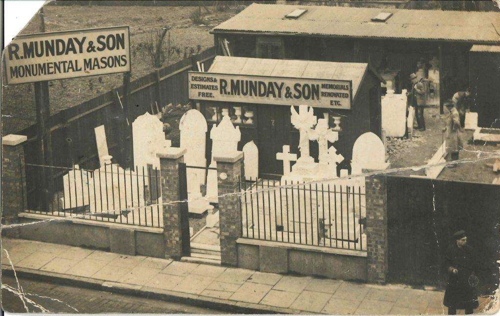 R Munday & Son | 984 Harrow Rd, London NW10 5JS, UK | Phone: 020 8968 0556