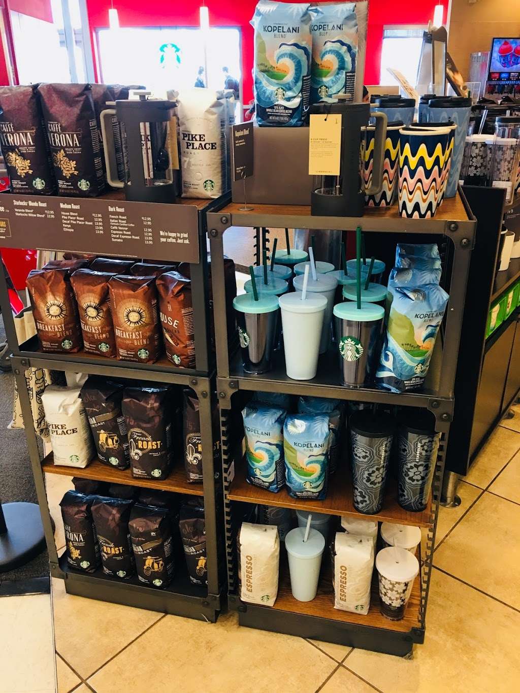 Starbucks | 1555 40th St, Emeryville, CA 94608, USA | Phone: (510) 285-0559