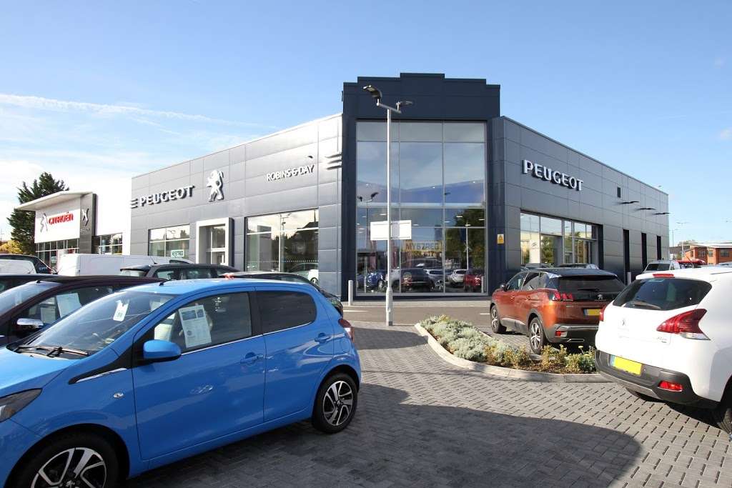 Robins & Day Peugeot Chingford | Chingford Rd, Walthamstow, London E4 8SP, UK | Phone: 020 3589 7777