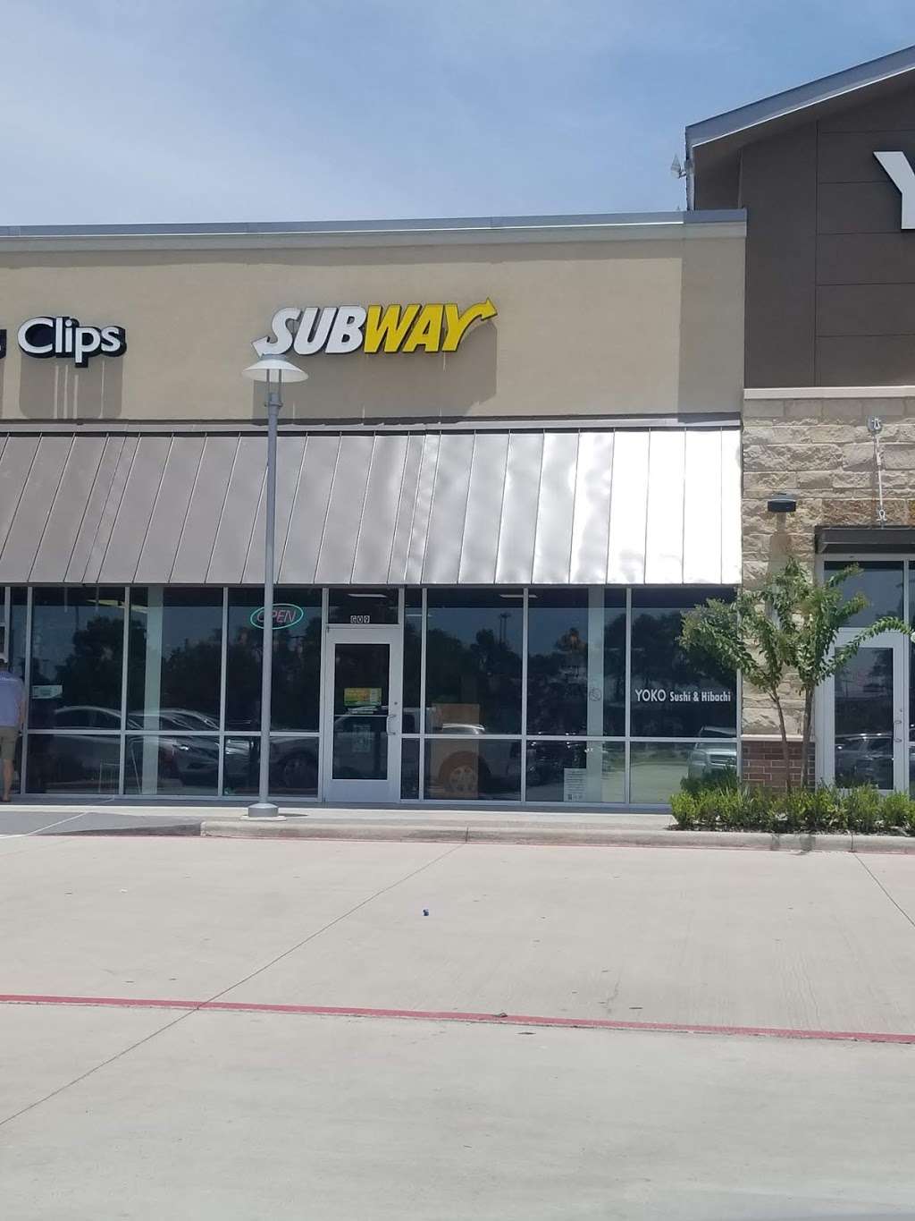 Subway | Fairfield Town Center, 28404 US-290 G09, Cypress, TX 77433 | Phone: (832) 653-5700