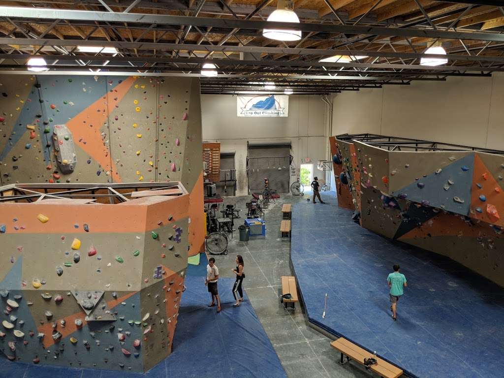 Top Out Climbing Gym | 2998, 26332 Ferry Ct, Santa Clarita, CA 91350, USA | Phone: (661) 288-1813