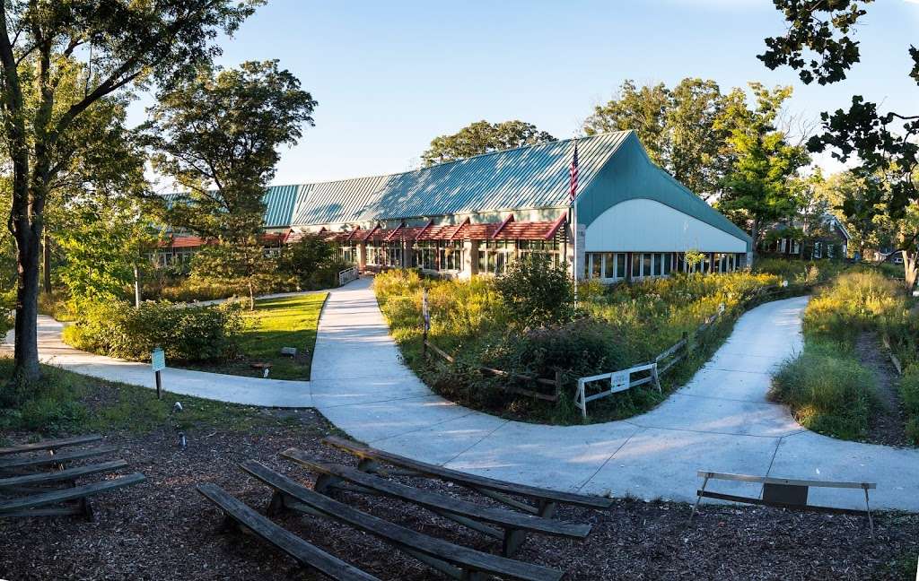 Little Red Schoolhouse Nature Center | 9800 Willow Springs Rd, Willow Springs, IL 60480, USA | Phone: (708) 839-6897