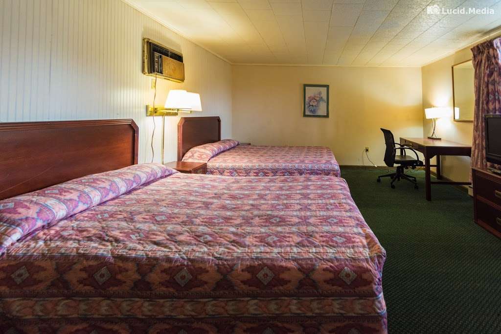 Casino Countryside Inn | 1 Pittston Blvd, Wilkes-Barre, PA 18702, USA | Phone: (570) 823-8027