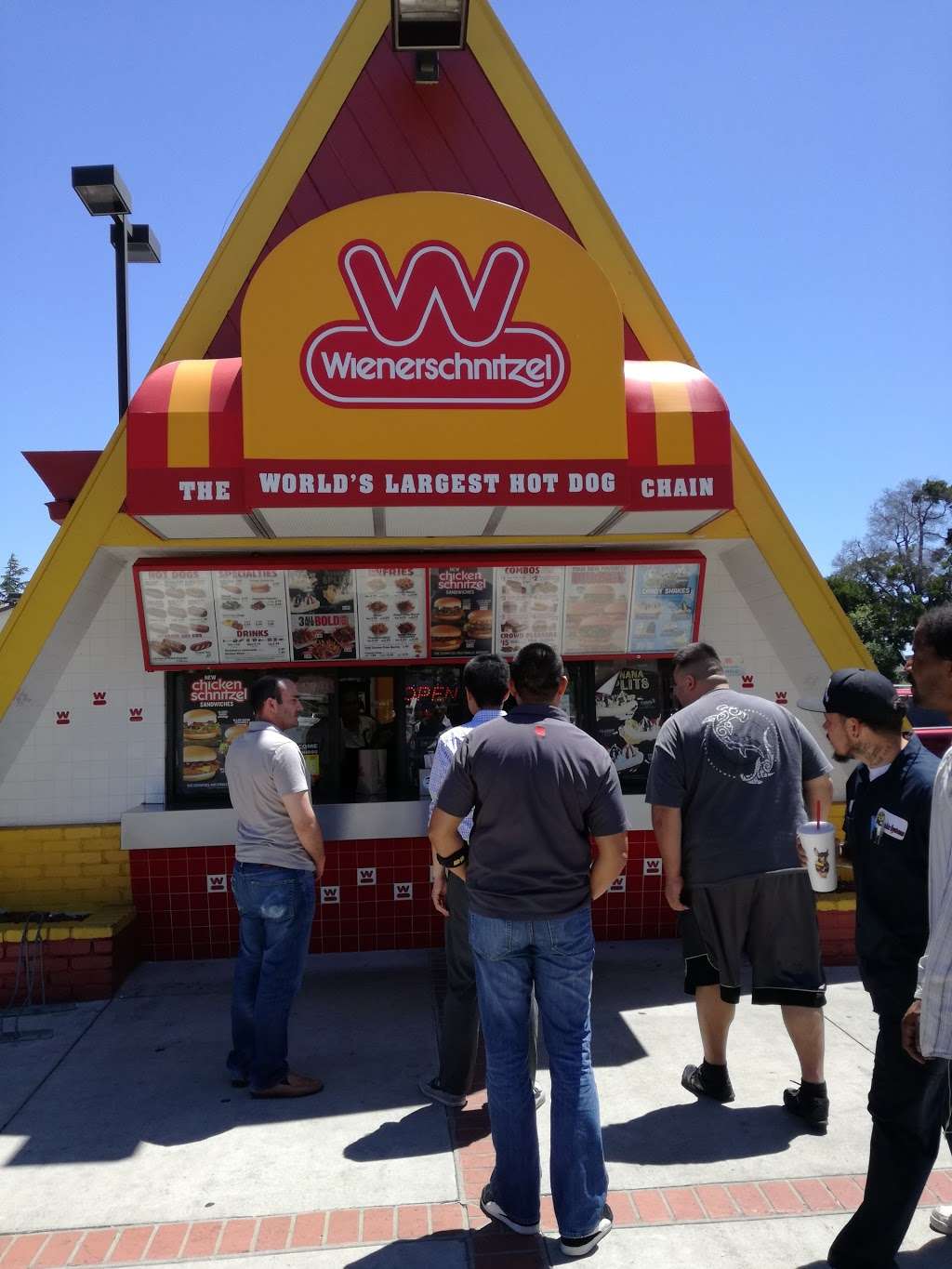 Wienerschnitzel | south bascom fewtrell Campbell, 1940 S Bascom Ave, Campbell, CA 95008, USA | Phone: (408) 371-8409