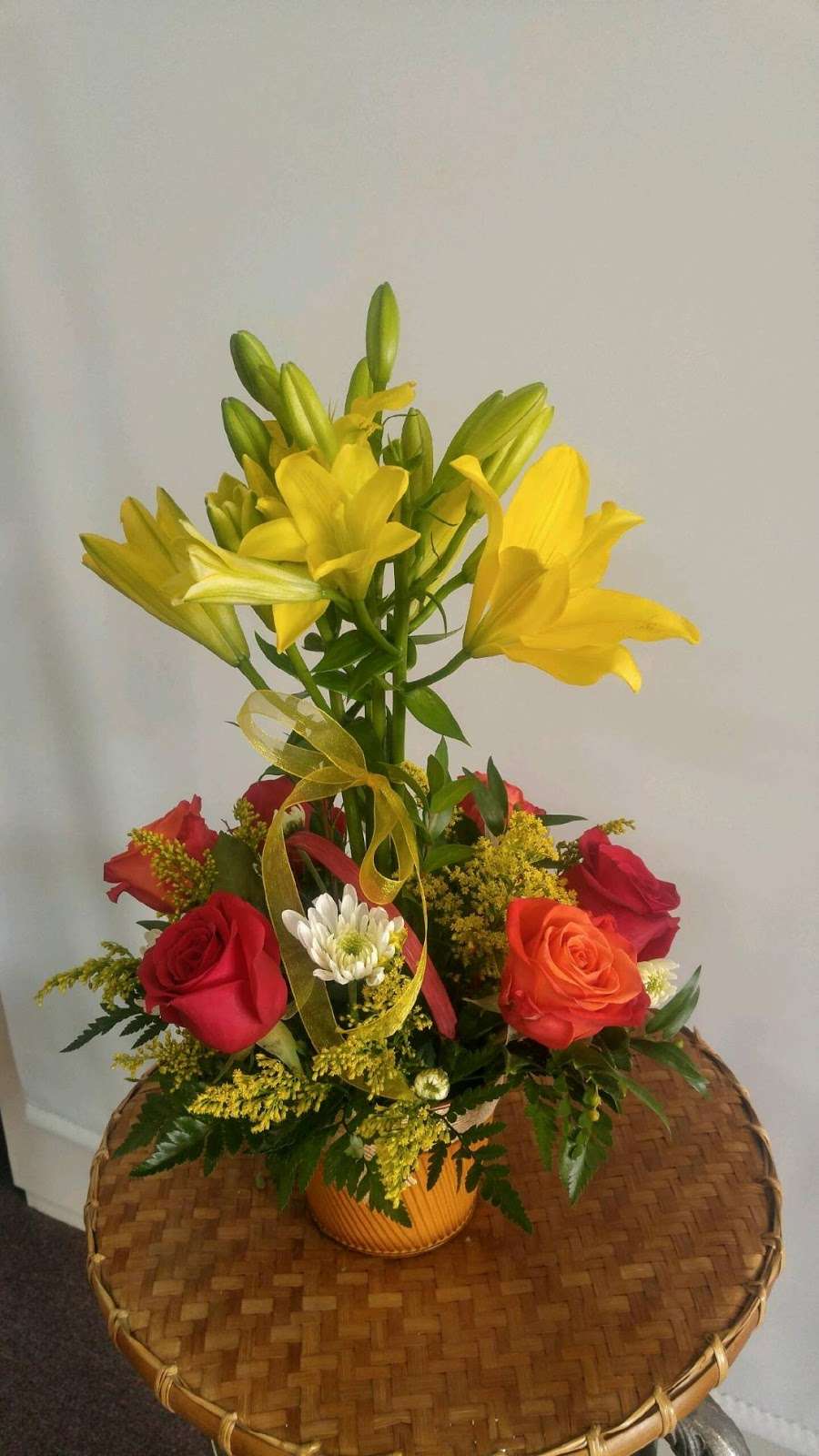 East Chicago Floral & Gift Shop | 626 W Chicago Ave, East Chicago, IN 46312, USA | Phone: (219) 397-1185