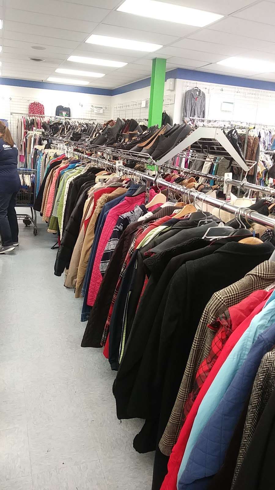 Goodwill Store & Donation Center | 324 E Penn Ave, Robesonia, PA 19551 | Phone: (610) 693-6014