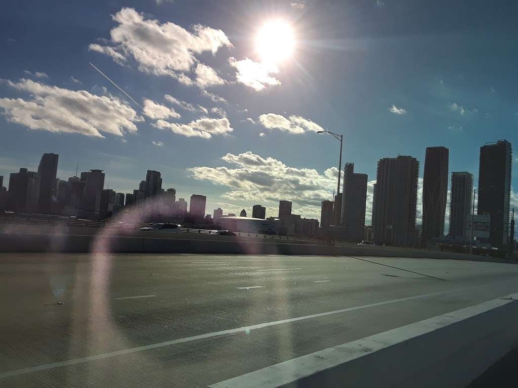 Hora | 820 MacArthur Causeway, Miami, FL 33132, USA