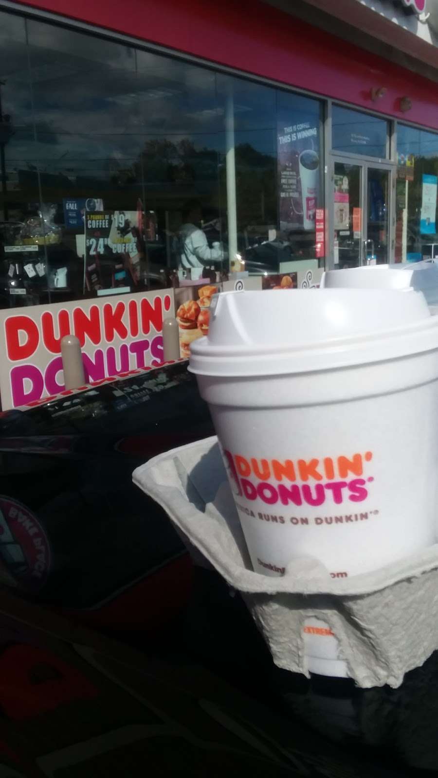 Dunkin | 101 Bloomfield Ave, Verona, NJ 07044, USA | Phone: (973) 239-7134