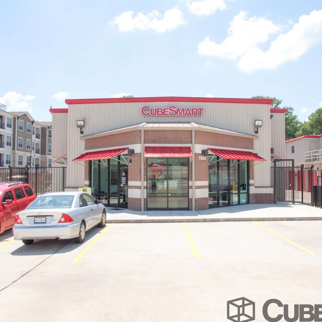 CubeSmart Self Storage | 7825 Katy Fwy, Houston, TX 77024, USA | Phone: (713) 682-1716