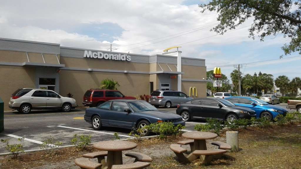 McDonalds | 6857 N US, US-1, Port St John, FL 32927, USA | Phone: (321) 632-5919