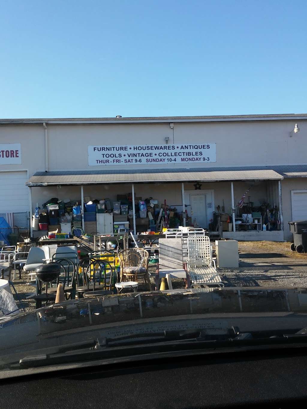 Sisters Bargain Cleanouts | 251 Airport Rd, New Castle, DE 19720 | Phone: (302) 367-2577