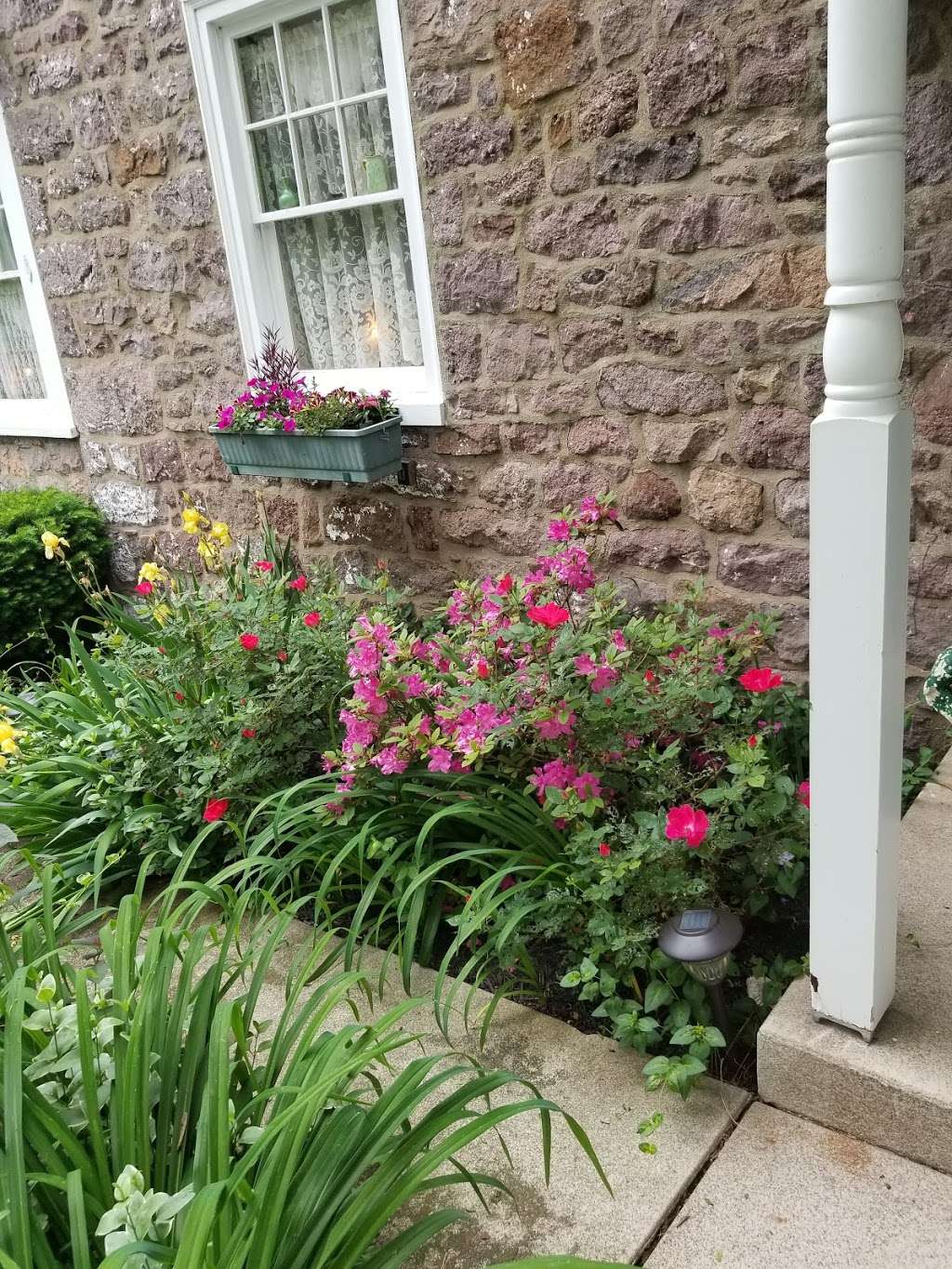 Living Spring Farm Bed & Breakfast | 1737 Alleghenyville Rd, Mohnton, PA 19540, USA | Phone: (484) 529-0042