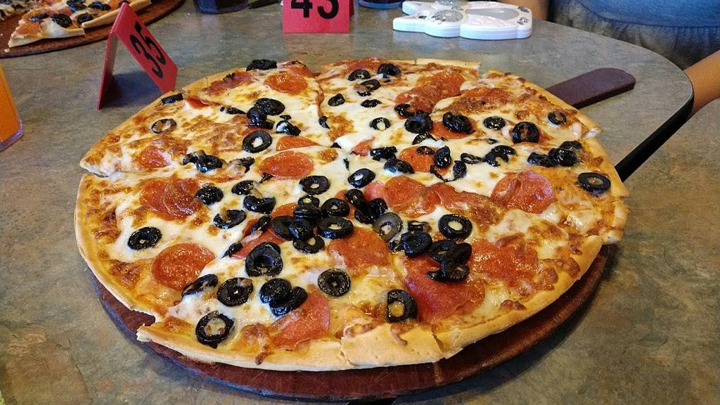 Mazzios Italian Eatery | 1723 W 51st St, Tulsa, OK 74107, USA | Phone: (918) 664-4444