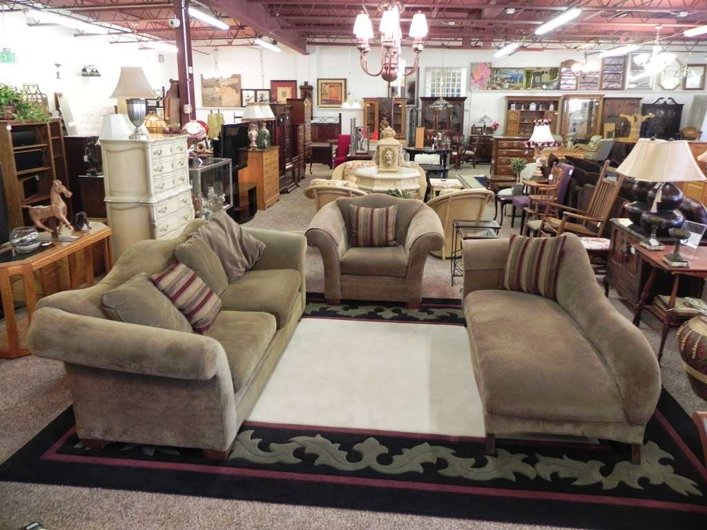 Barrington Resale Shop | 2214 E Algonquin Rd, Algonquin, IL 60102, USA | Phone: (847) 658-6100