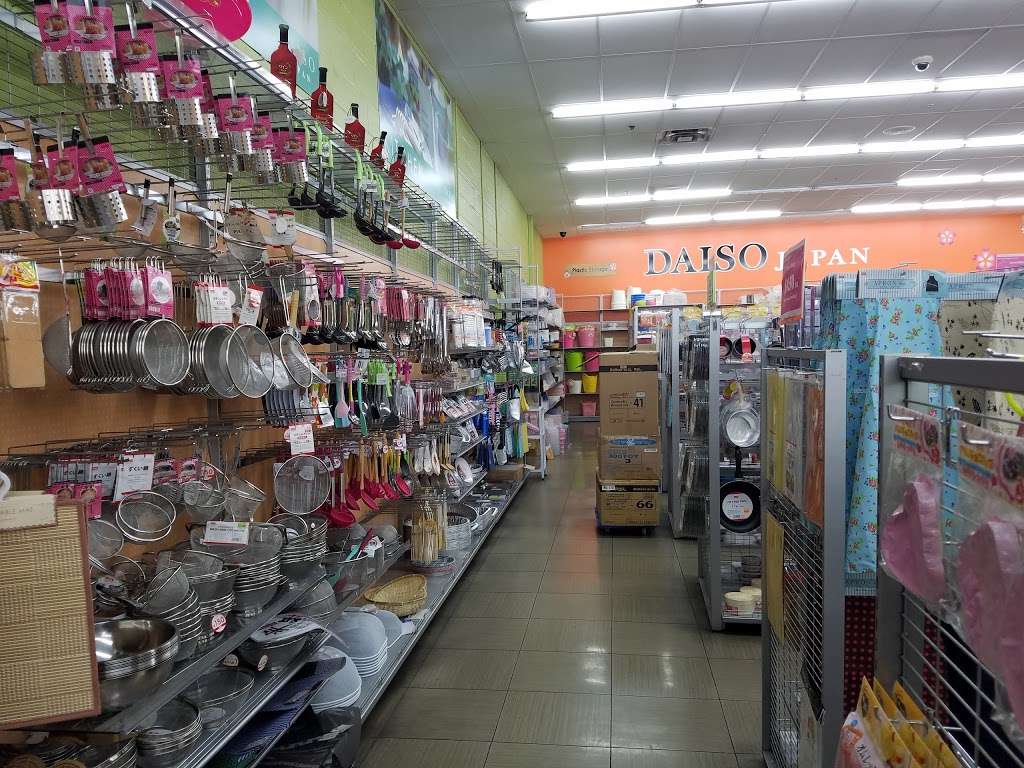 Daiso Japan | 19750 Stevens Creek Blvd, Cupertino, CA 95014, USA | Phone: (408) 973-0331