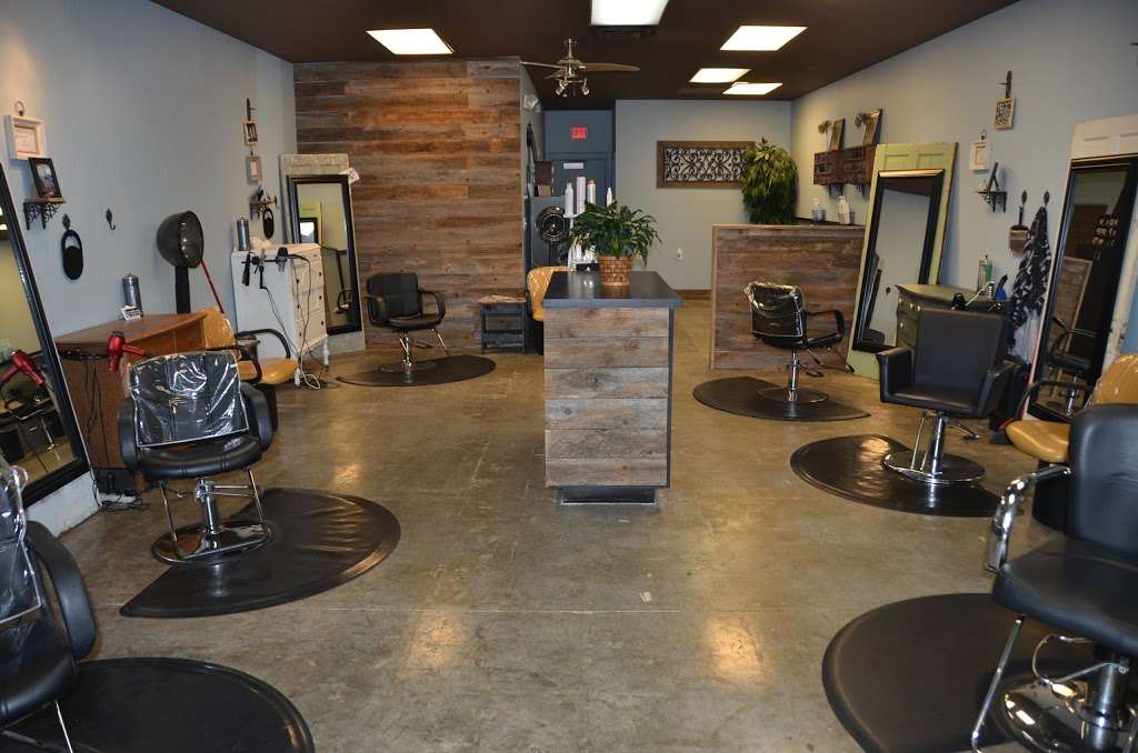 D-Zign Salon | 783 E Main St, Danville, IN 46122 | Phone: (317) 745-0000