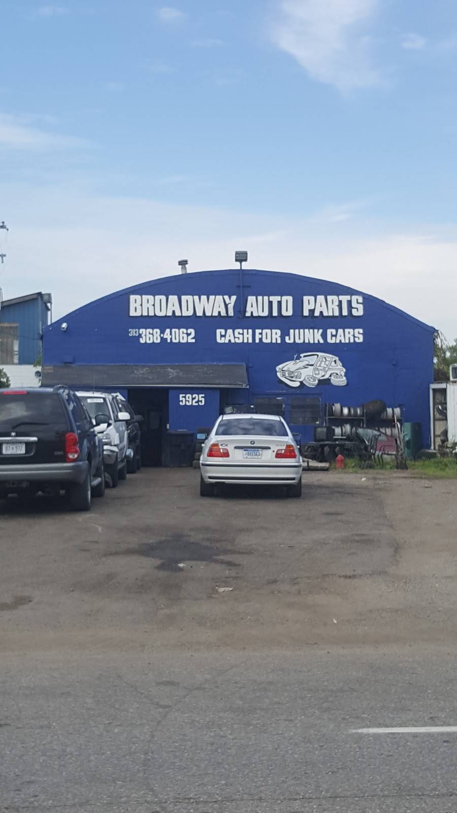 Broadway Auto Parts Inc | 5925 Caniff St, Detroit, MI 48212, USA | Phone: (313) 368-4062
