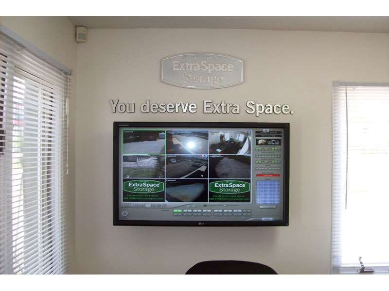 Extra Space Storage | 7009 E 56th St, Indianapolis, IN 46226, USA | Phone: (317) 542-8111