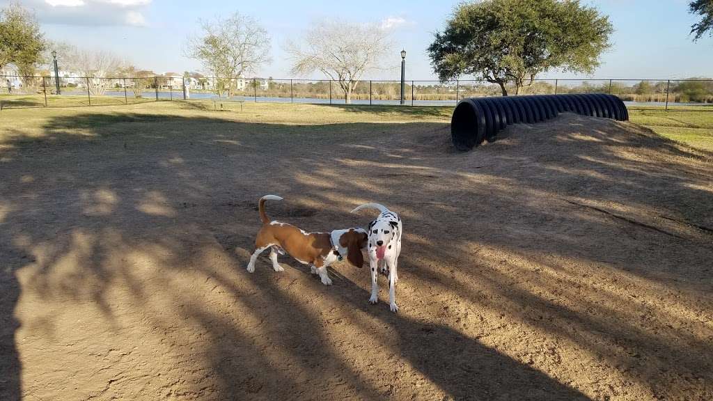 Lake Nassau Park: Dog Park | 18900 Upper Bay Rd, Houston, TX 77058, USA | Phone: (281) 333-4211