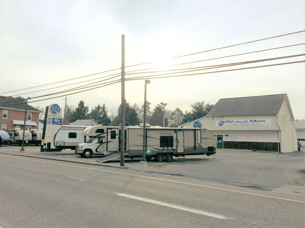 RV Value Mart Inc | 9505, 2718 Willow Street Pike, Willow Street, PA 17584, USA | Phone: (717) 664-0448