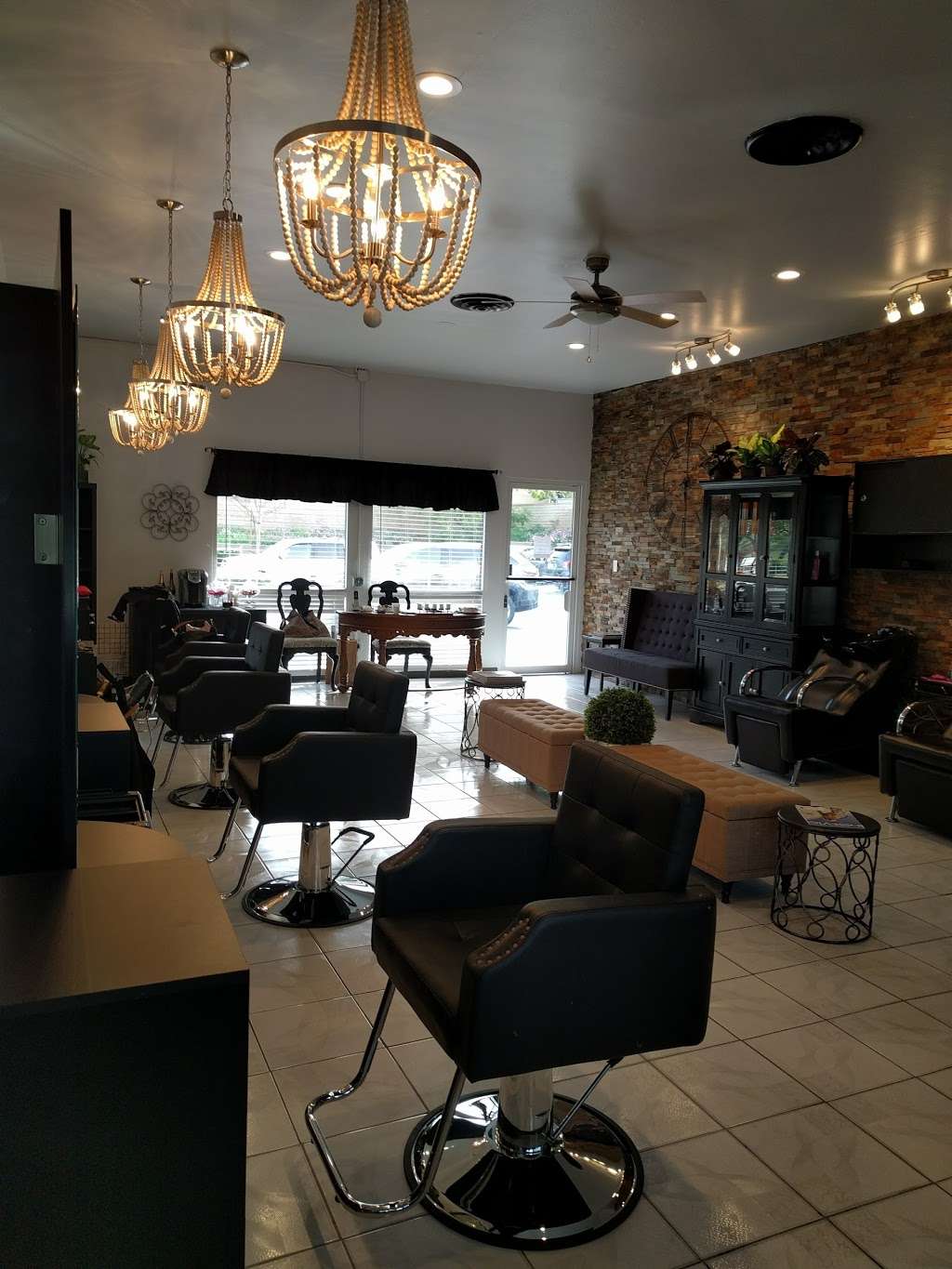 The Chateâu Hair Salon | 24501 Marguerite Pkwy #2, Mission Viejo, CA 92692, USA | Phone: (949) 300-1695