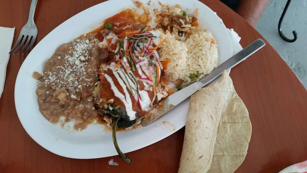 El Gran Yo Soy Restaurante | Paseo Playas de Tijuana 3460, Playas, Costa Azul, 22506 Tijuana, B.C., Mexico | Phone: 664 821 9105