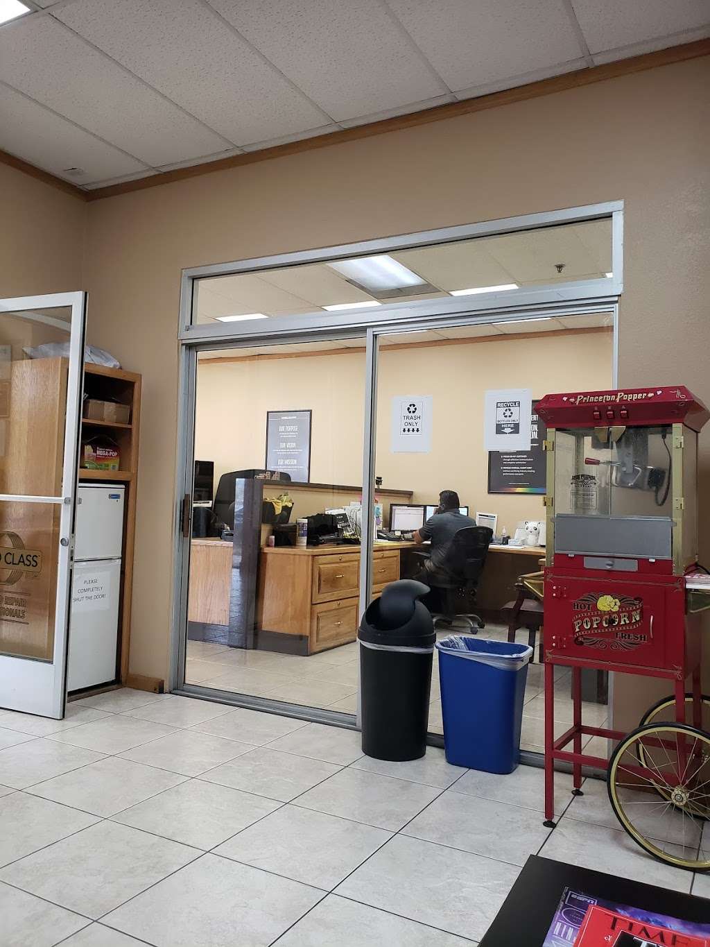 Caliber Collision | 3020 Riverside Dr, Los Angeles, CA 90039, USA | Phone: (323) 913-4000