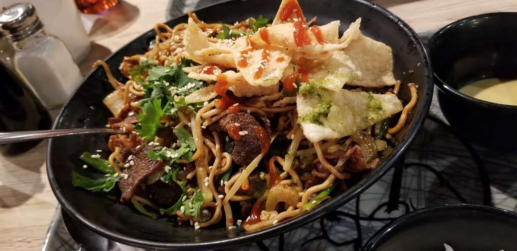 YCs Mongolian Grill | 9120 E Indian Bend Rd #8, Scottsdale, AZ 85250, USA | Phone: (480) 948-8011