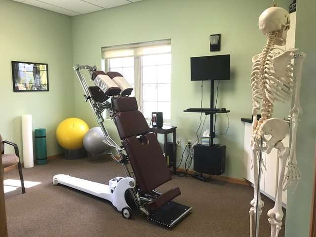 Spinal Rehabilitation Center of Lake Geneva/Disc Centers of Amer | 800 Geneva Pkwy N N #102, Lake Geneva, WI 53147, USA | Phone: (262) 248-4105