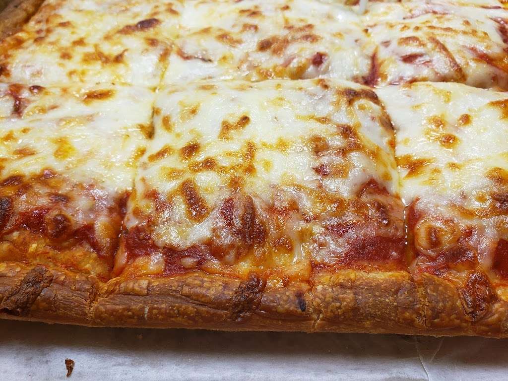 Marios Pizza | 42 Beauchamp Rd, Elkton, MD 21921 | Phone: (410) 392-3111
