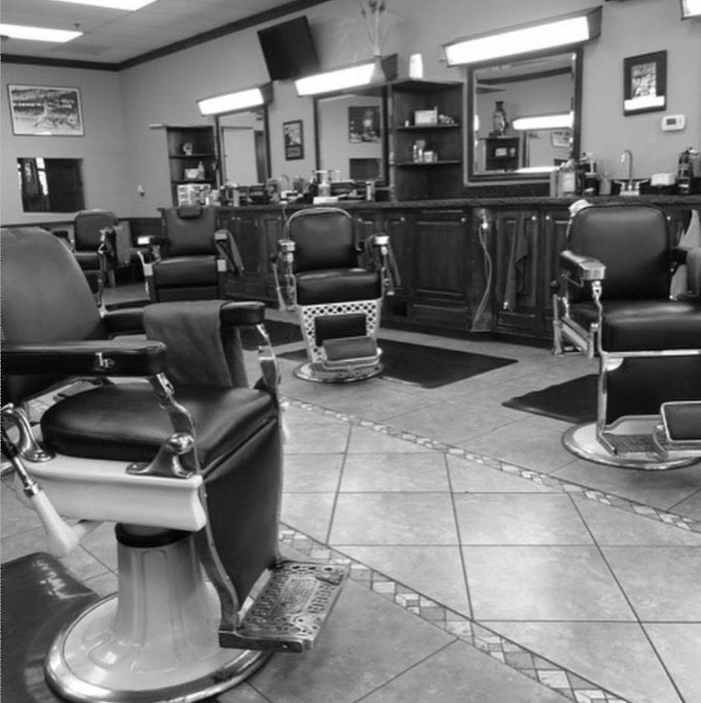 Z-cues barbershop | 4920 W Baseline Rd #107, Laveen Village, AZ 85339, USA | Phone: (602) 237-7393