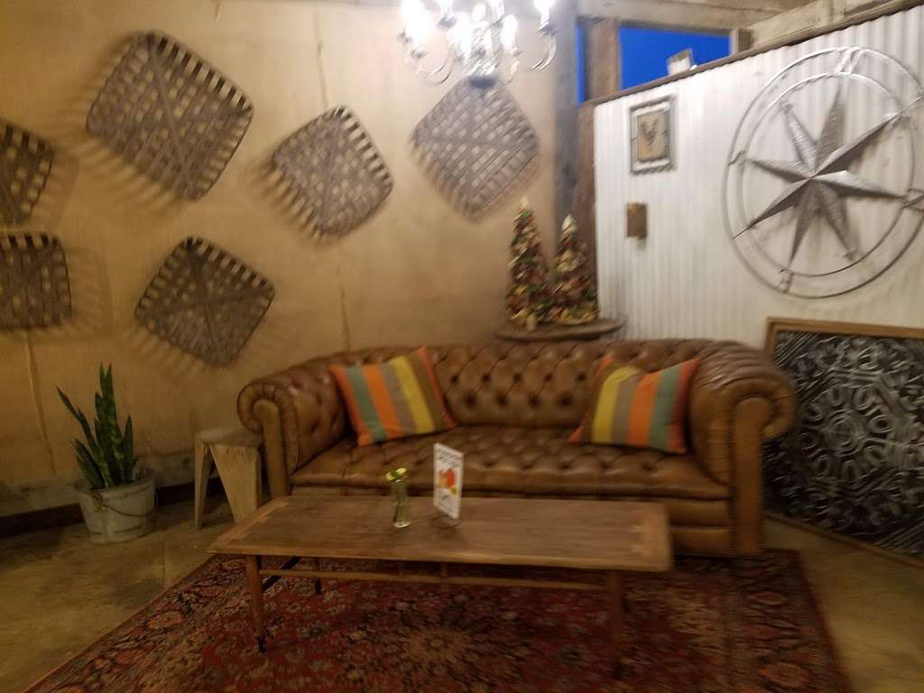 Johnsons Locust Hall Farm | 2691 Monmouth Rd, Jobstown, NJ 08041, USA | Phone: (609) 353-9000