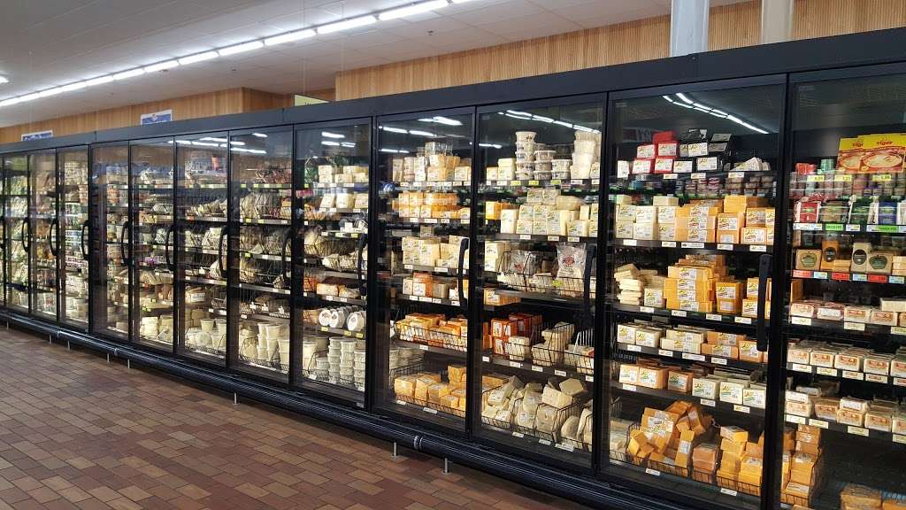 Woodmans Food Market | 151 Hansen Blvd, North Aurora, IL 60542, USA | Phone: (630) 723-3900