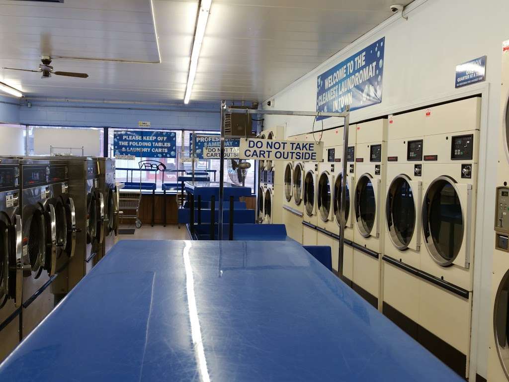 Calumet Laundromat | 7337 Calumet Ave, Hammond, IN 46324, USA | Phone: (219) 933-0357