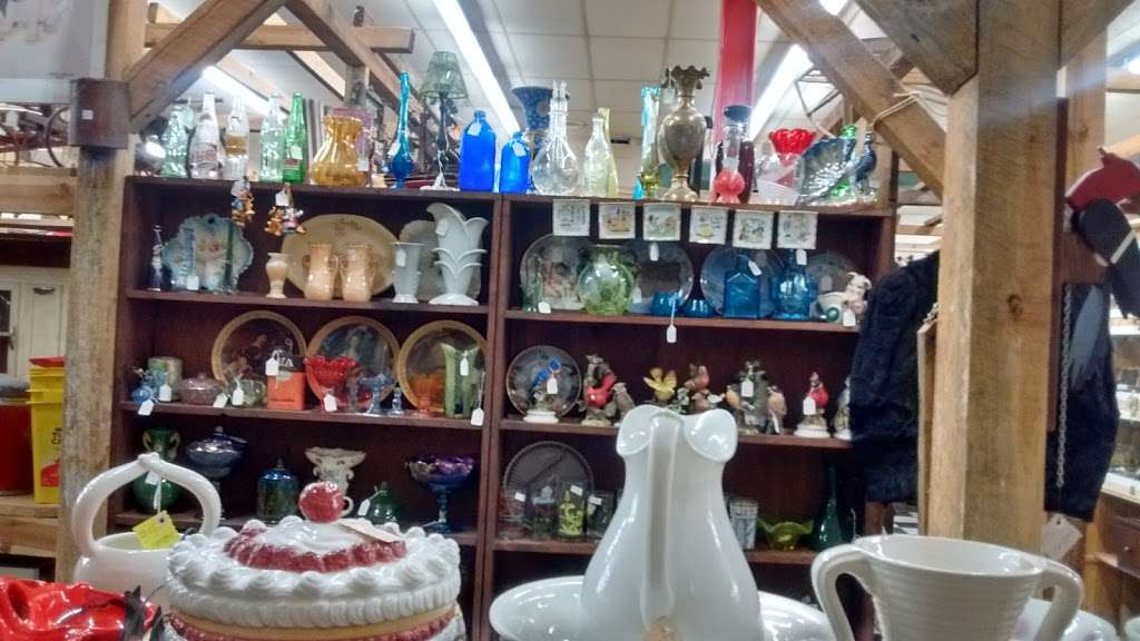 Main St. Antiques & Design Gallery | 500 S Main St, Mooresville, NC 28115, USA | Phone: (704) 746-3636