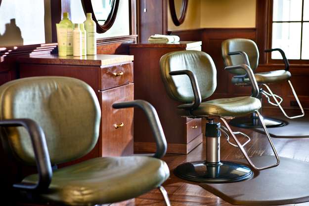 Craig Berns Salon Spa | 645 Wells St, Delafield, WI 53018, USA | Phone: (262) 646-7406