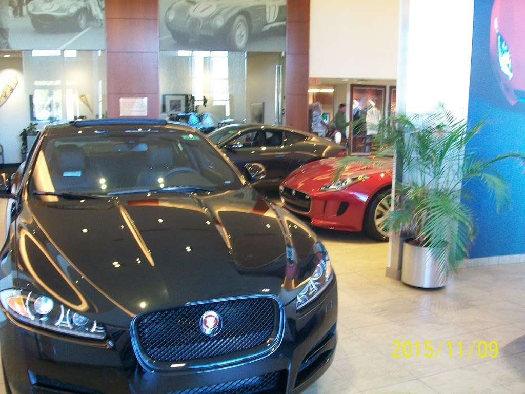 Jaguar Waukesha | 1901 E Moreland Blvd, Waukesha, WI 53186, USA | Phone: (262) 970-5900