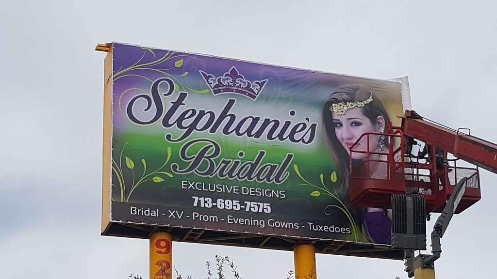 Stephanies Bridal Wholesale & Rtl - clothing store  | Photo 9 of 10 | Address: 3624 Colley St, Houston, TX 77093, USA | Phone: (713) 695-7575