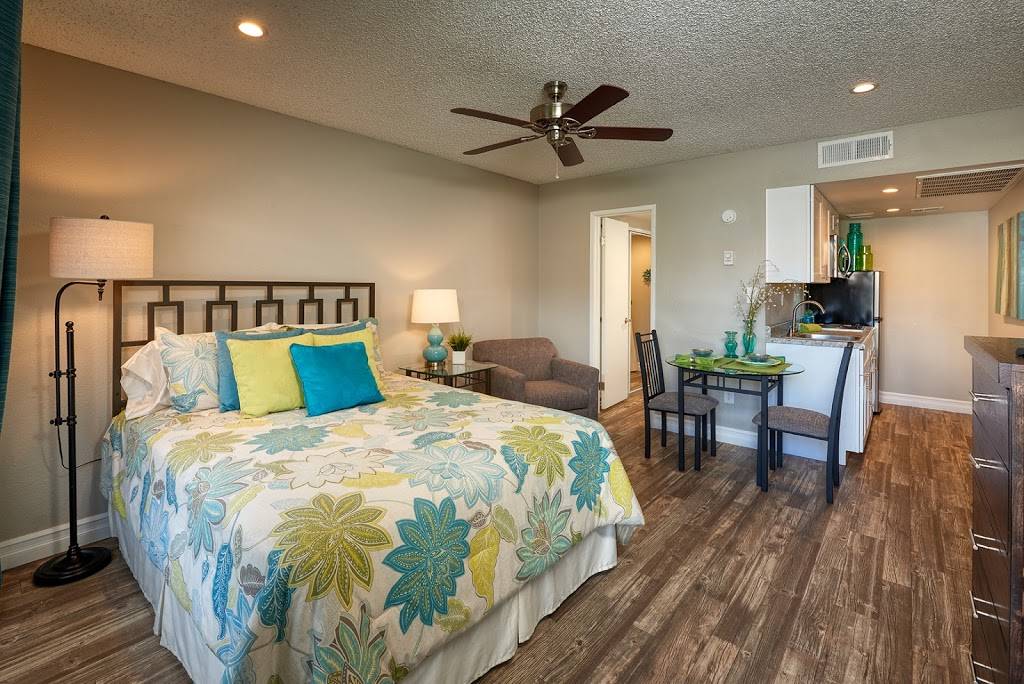 Fiesta Village Furnished Apartments | 960 W Southern Ave, Mesa, AZ 85210, USA | Phone: (480) 962-8343