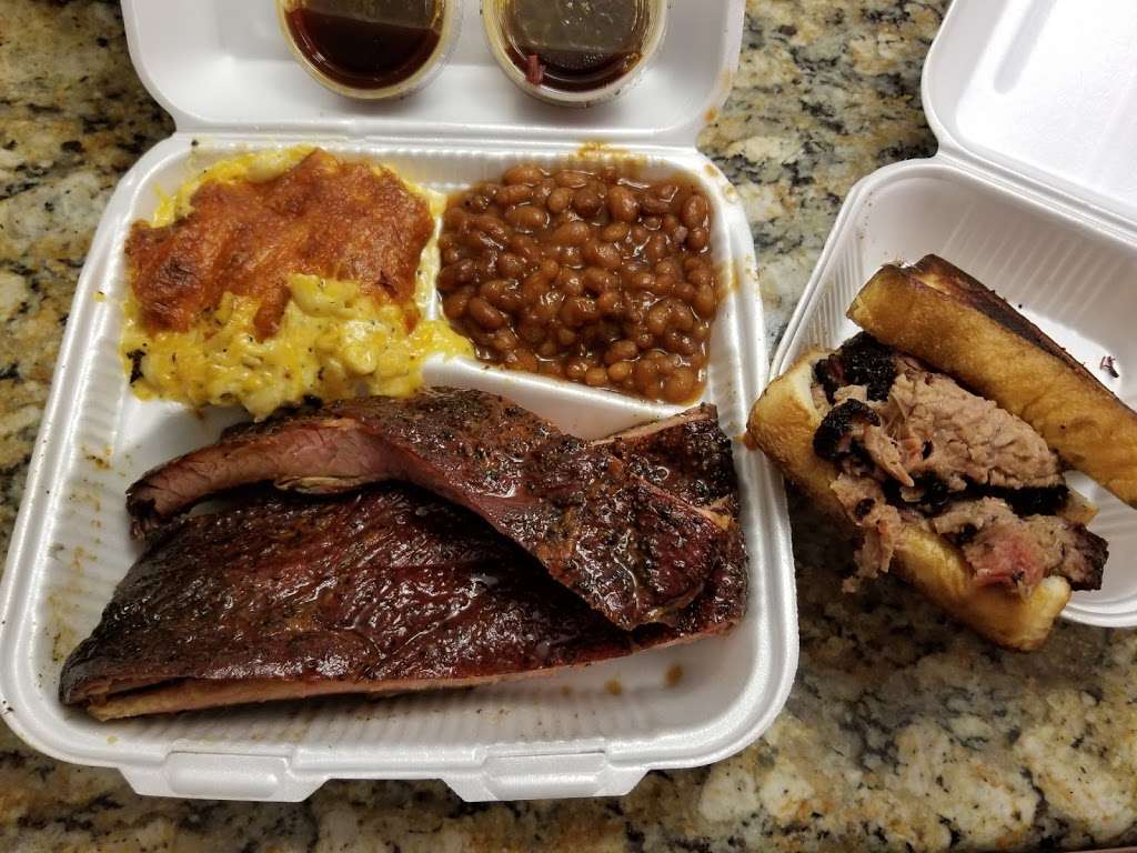 Nelsons BBQ Food Truck | 7327 N Loop 1604 E, San Antonio, TX 78255 | Phone: (210) 473-4988