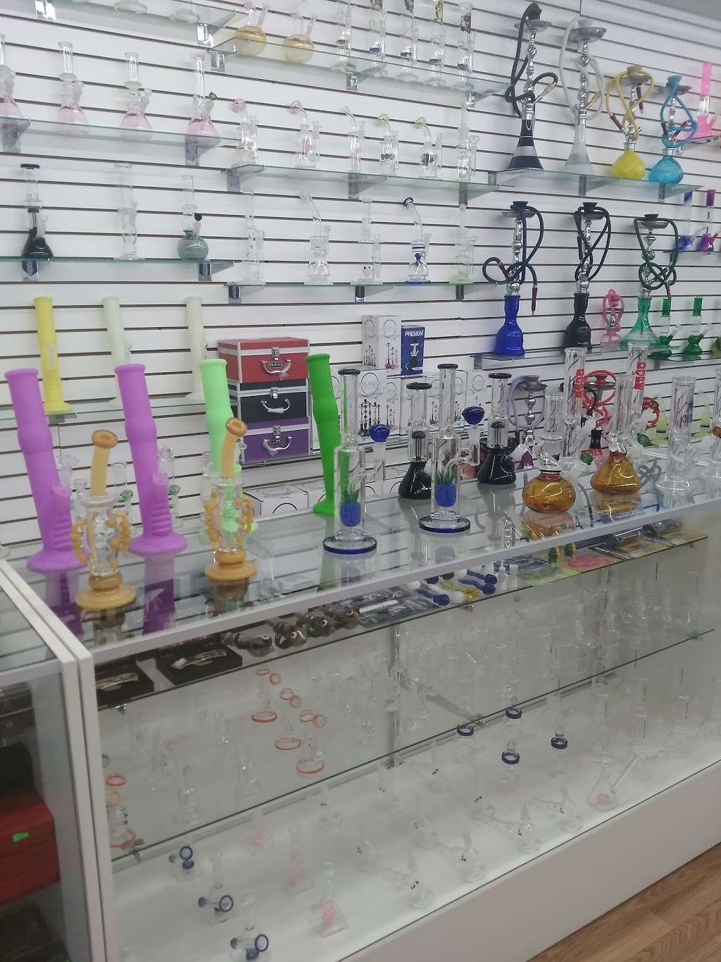 Ma Smoke Shop | 5008 W Northern Ave suite 5, Glendale, AZ 85302, USA | Phone: (602) 583-7543