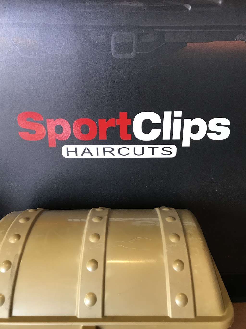 Sport Clips Haircuts of Sawyer Heights | 1911 Taylor St, Houston, TX 77007, USA | Phone: (713) 426-3512