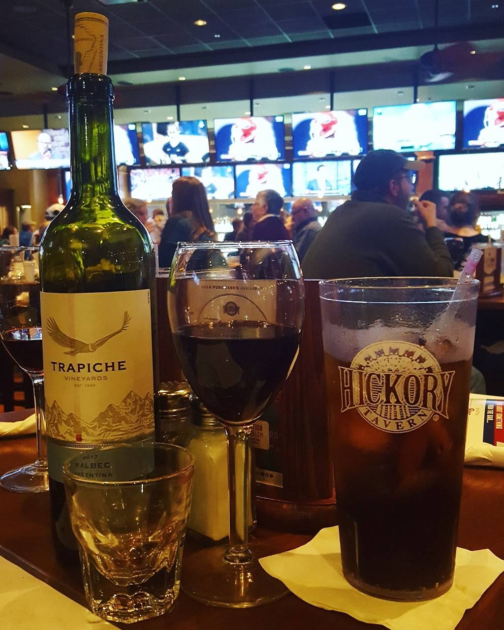 Hickory Tavern | 401 Village Walk Dr Unit A Unit A, Holly Springs, NC 27540, USA | Phone: (919) 557-2064