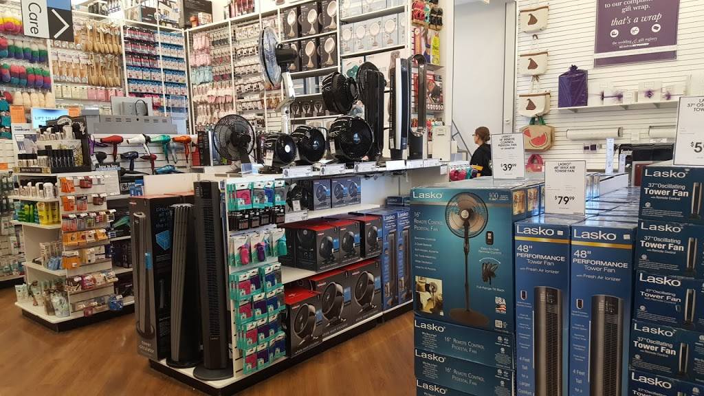 Bed Bath & Beyond | 9 Shipyard Dr, Hingham, MA 02043, USA | Phone: (781) 740-4701